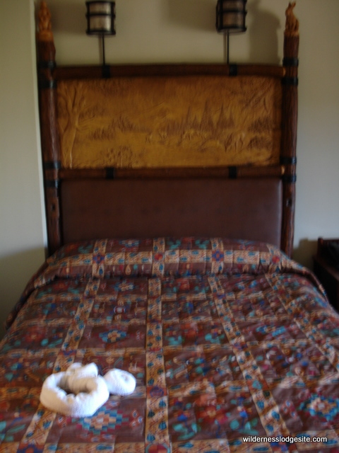 Queen Bed and Mousekeeping